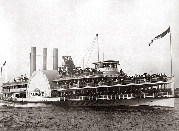 Hudson River day boat, Albany, circa 1890s New York, USA. Date: circa 1890s