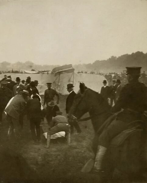 First fatal air crash, 1908 C016  /  2529