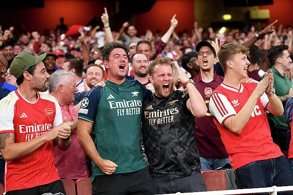 Arsenal Clinch Premier League: Euphoric Fan Celebrations Over Manchester City (2023-24)