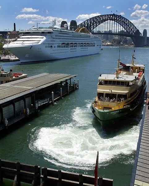 Australia-Tourism-Ship-Adonia