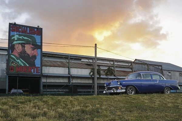 Cuba-Castro-Classic Car