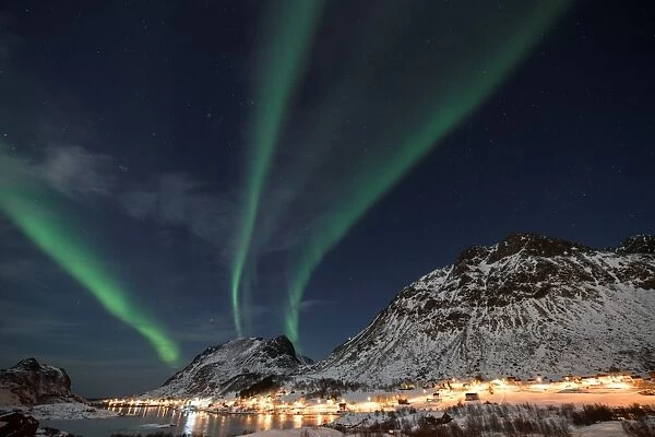 Norway-Feature-Northern Lights