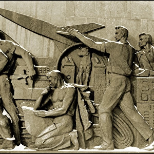 Relief Statue on a plinth, Moscow