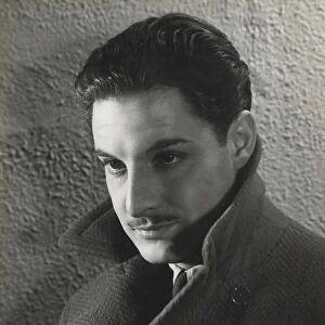 Robert Donat in Alfred Hitchcocks The 39 Steps (1935)