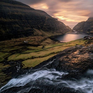Saksun Waterfall, Isole Faer Oer, Faroe Islands, Denmark