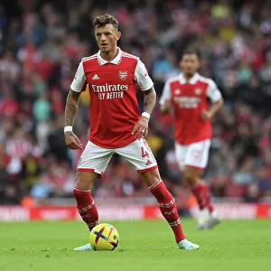 Ben White's Star Performance: Arsenal Overpowers Nottingham Forest in Premier League Showdown