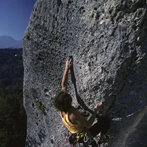 Climbers on the route Schinifix, Rocca di Perti, Finale Ligure, Italy, Europe