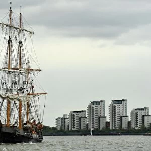 Britain-Festival-Tall Ships-Sailing