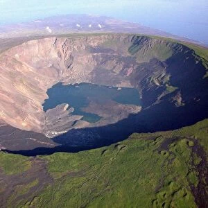 Ecuador-Galapagos-Volcano