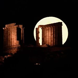 Greece-Full-Moon