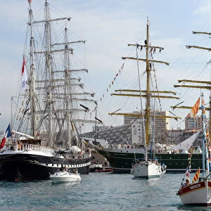 This picture taken on September 27, 2013 shows the Belem (L) and the