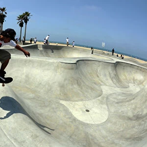 Us-Venice Beach-Skateboard-Feature
