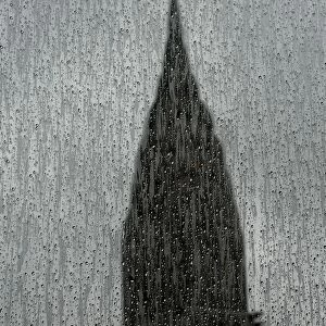 Us-Weather-Nyc-Chrysler Building-Rain