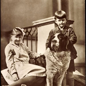 Ak Princess Louise and Prince Frederick Charles of Prussia with St. Bernard (b / w photo)