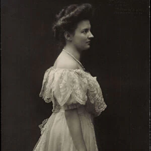 Photo Ak Princess Hildegard of Bavaria, Portrait, White Dress (b / w photo)