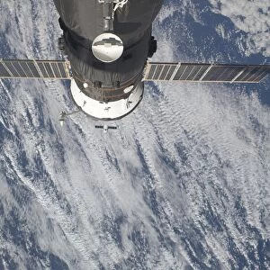 The SpaceX Dragon commercial cargo craft approaches the International Space Station
