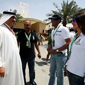 Formula One World Championship: Mohammad Azharuddin Former Indian Cricket Captain and his wife Sangeeta Bijlani Bollywood Actress meet Muhammed