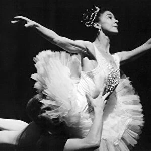 Margot Fonteyn dancing with Rudolf Nureyev at Theatre Royal Drury Lane - November 1963