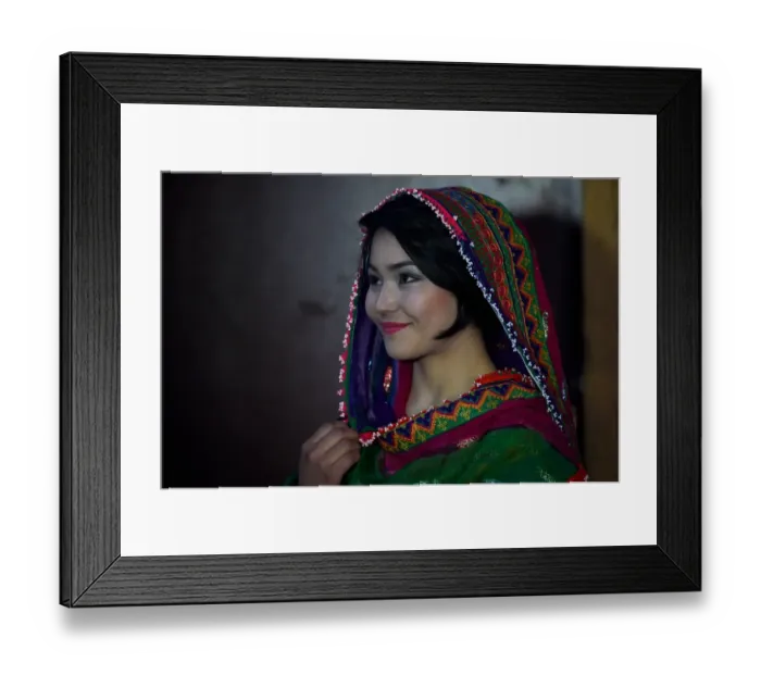 Framed Print : Fashion-Afghanistan-Farhangsara Framed Print : Fashion-Afghanistan-Farhangsara
