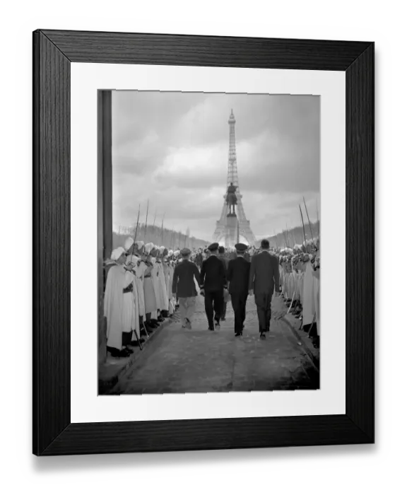 Framed Print : France-Eisenhower-Juin-Armistice