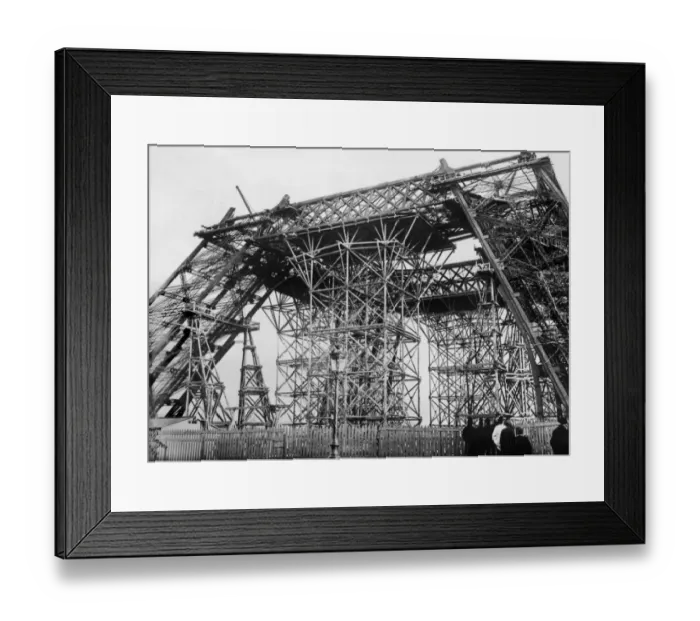 Framed Print : Tour Eiffel-Construction Framed Print : Tour Eiffel-Construction