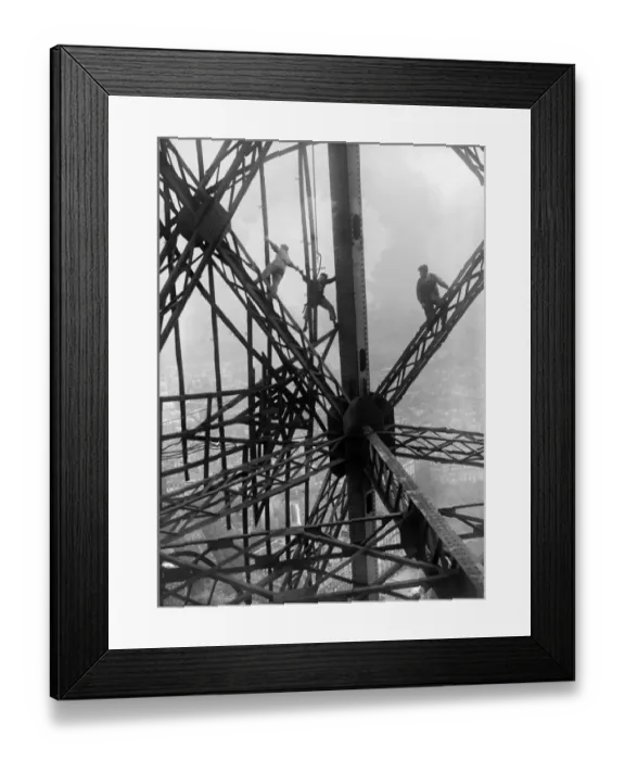 Framed Print : Fra-Eiffel Tower