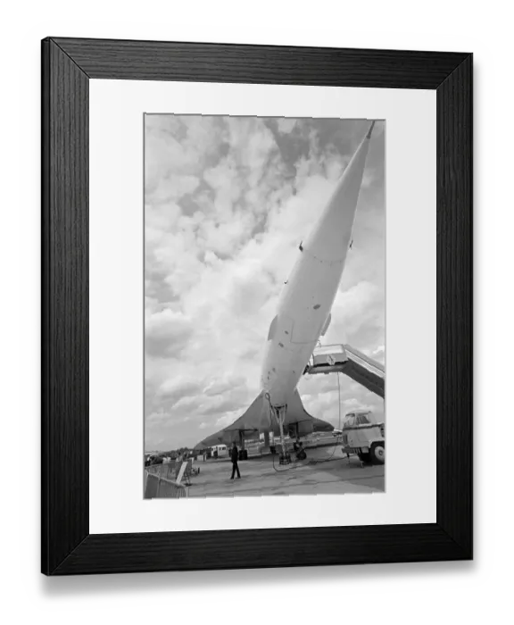 Framed Print : Retro Concorde-Le Bourget Framed Print : Retro Concorde-Le Bourget