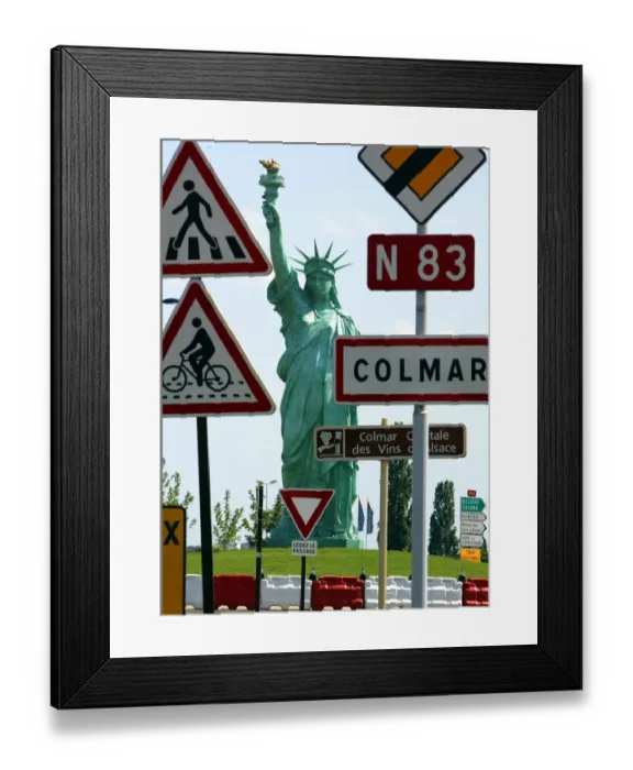 Framed Print : Art-Sculpture-Statue of Liberty