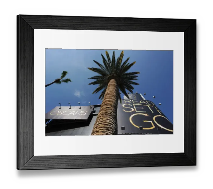 Framed Print : Us-Oscars-Features-Preparation