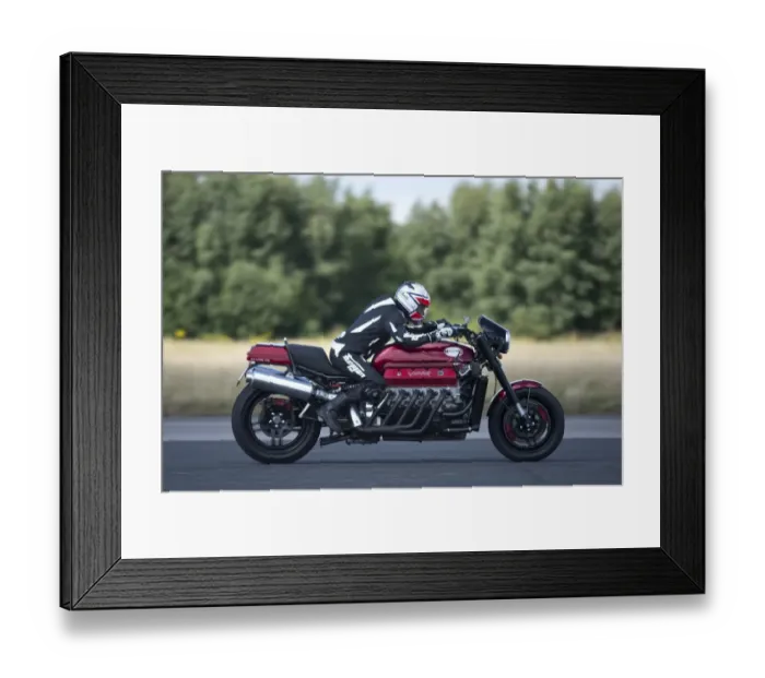 Framed Print : Britain-Lifestyle-Motorsport-Offbeat