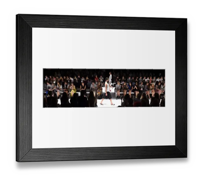 Framed Print : Fashion-Australia-Pol Framed Print : Fashion-Australia-Pol