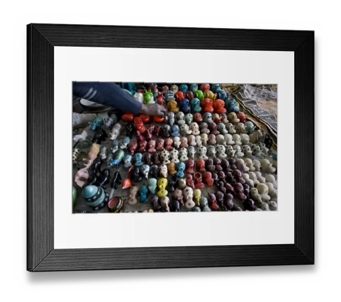 Framed Print : Kenya-Tourism-Market Framed Print : Kenya-Tourism-Market