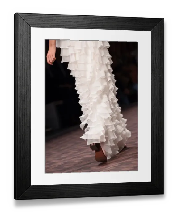 Framed Print : Fashion-Australia-Macgraw Framed Print : Fashion-Australia-Macgraw