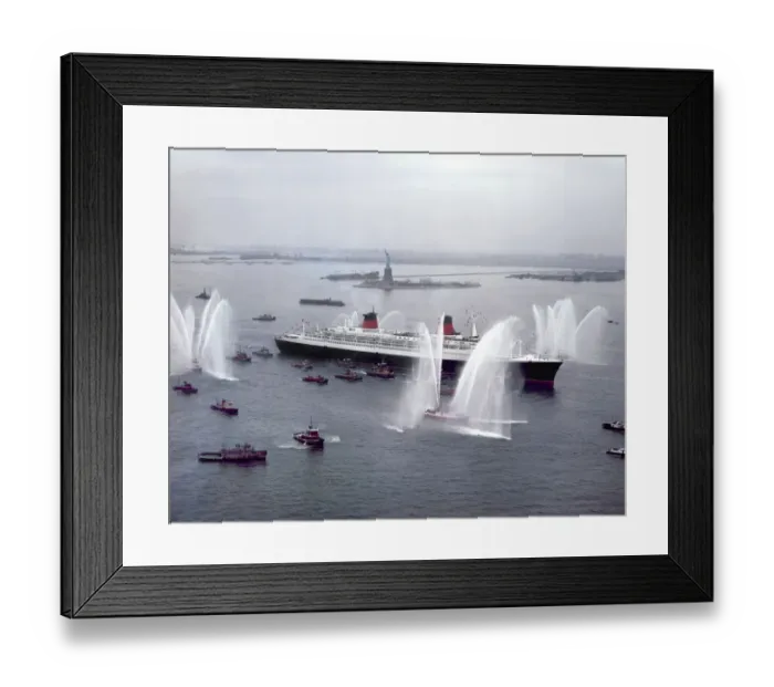 Framed Print : France-Us-Cruiser Le France-Statue of Liberty