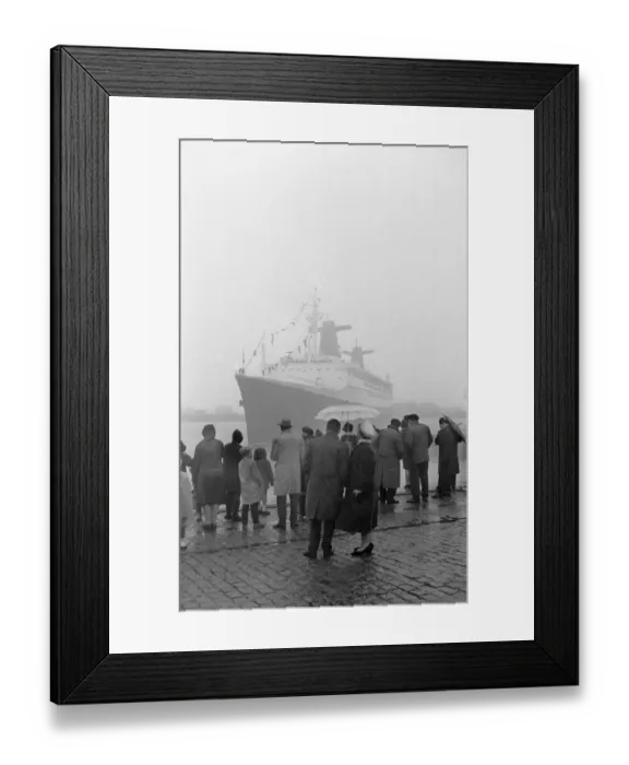 Framed Print : France-Ship