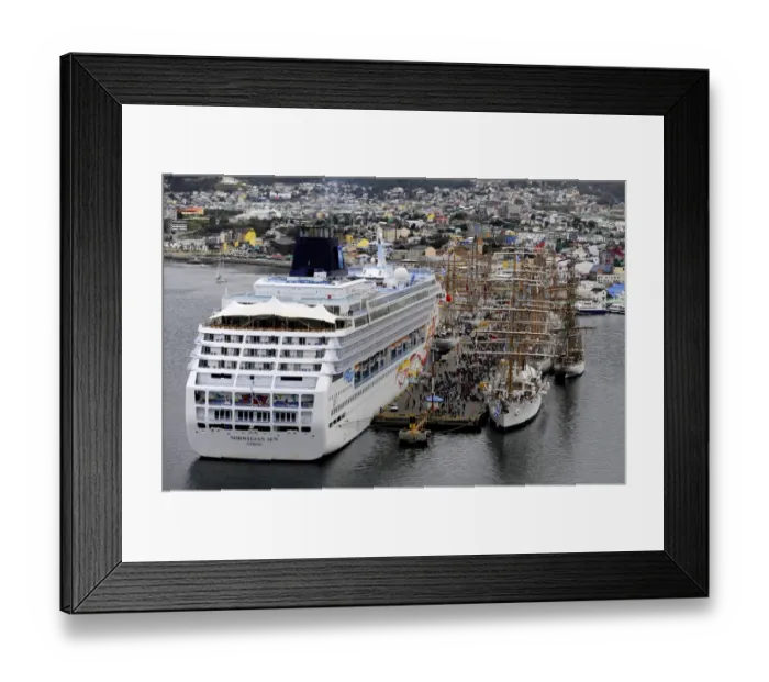Framed Print : Sailing-Argentina-Regatta Framed Print : Sailing-Argentina-Regatta