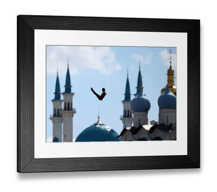 Framed Print : Swim-World-High Diving