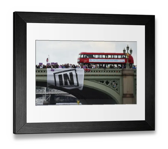 Framed Print : Britain-London-Bridge-Bus Framed Print : Britain-London-Bridge-Bus