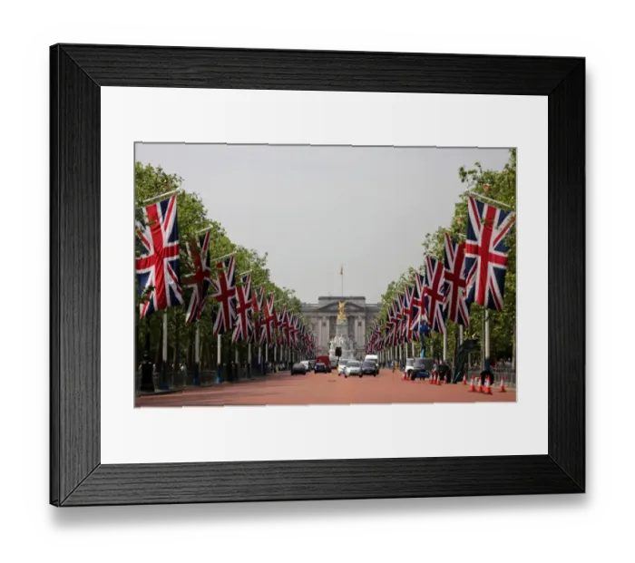 Framed Print : Britain-Royal-Birthday Framed Print : Britain-Royal-Birthday