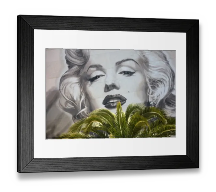 Framed Print : France-Cannes-Cinema-Marilyn Monroe
