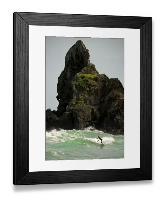 Framed Print : New Zealand-Feature-Surfing