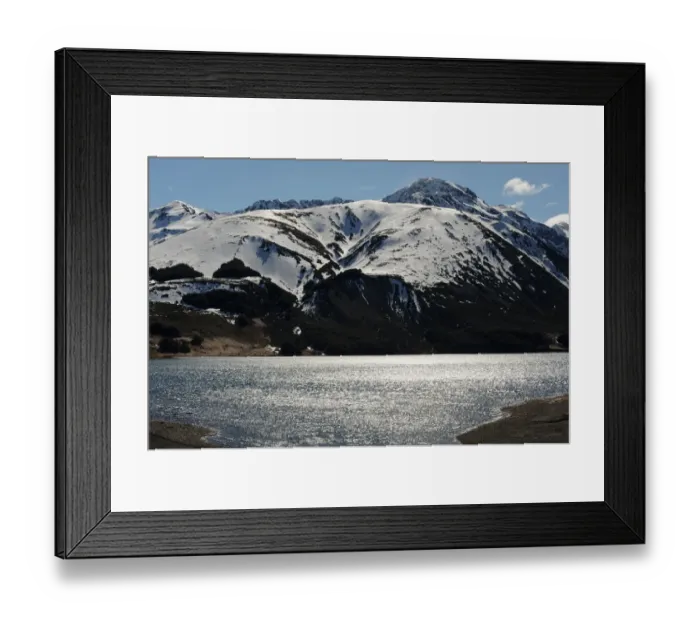 Framed Print : New Zealand-Mountain- Tourism Framed Print : New Zealand-Mountain- Tourism