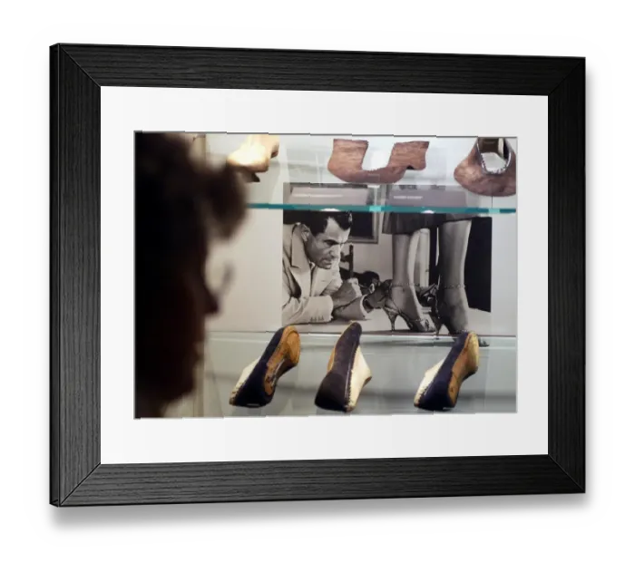Framed Print : Italy-Shoe-Ferragamo