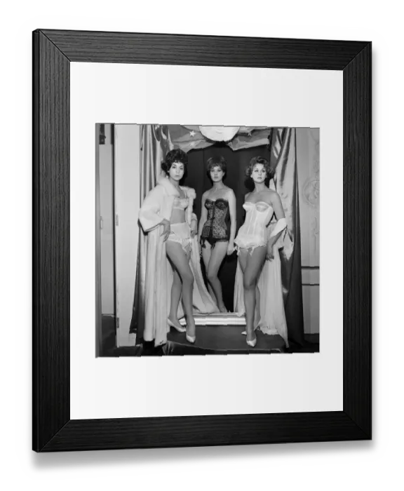 Framed Print : Fashion-Lingerie-Show Framed Print : Fashion-Lingerie-Show