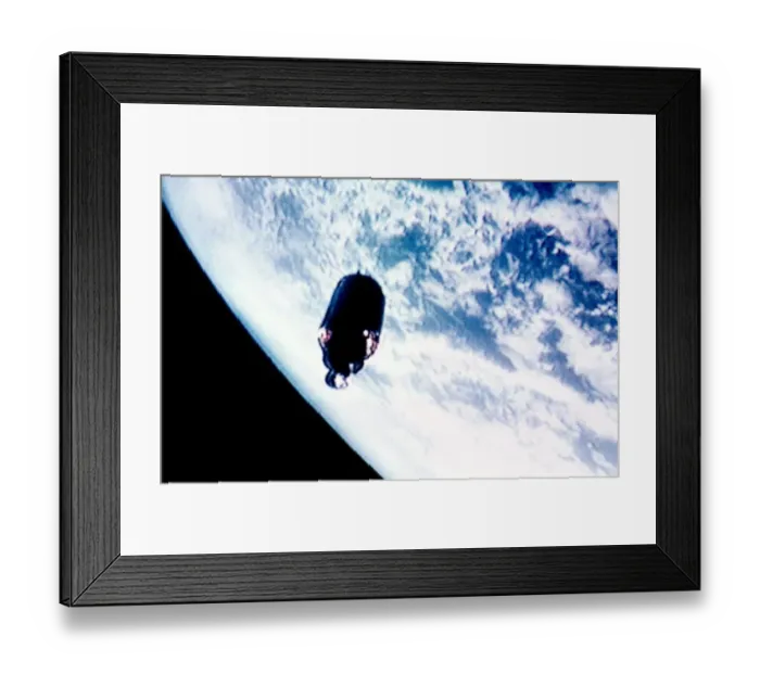 Framed Print : Us-Intelsat-6 Drifts