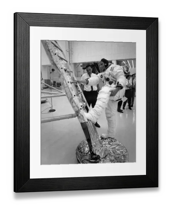 Framed Print : Us-Space-Apollo Xi-Armstrong