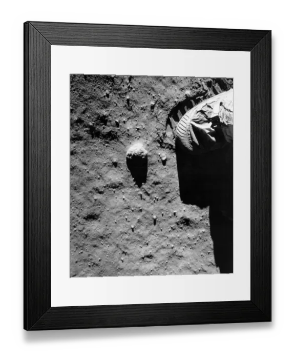 Framed Print : Retro-Siecle-Apollo XI Framed Print : Retro-Siecle-Apollo XI