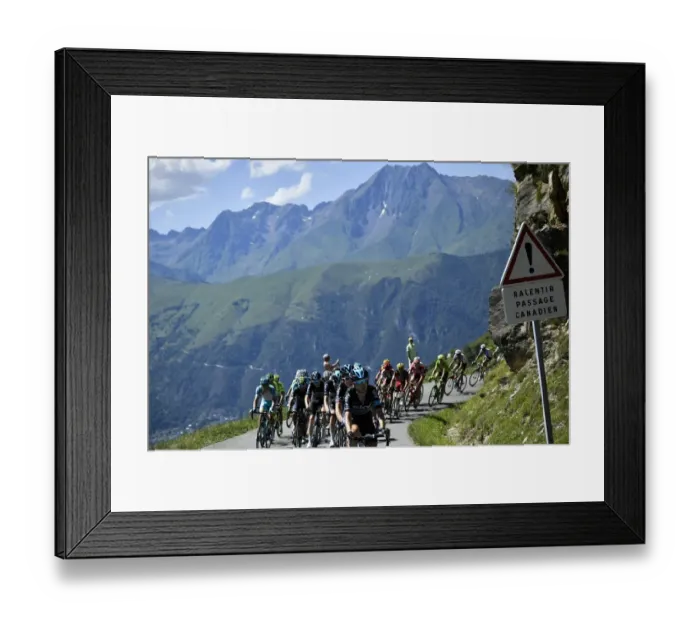 Framed Print : Cycling-Fra-Tdf2016-Pack-Postcard