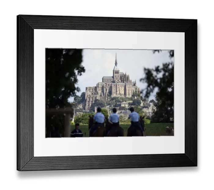 Framed Print : Cycling-Fra-Tdf2016-Security