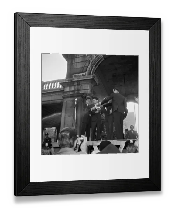 Framed Print : Vietnam War-Manif Framed Print : Vietnam War-Manif